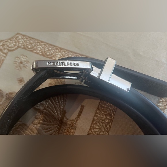 MICHAEL KORS Reversible Black/Brown Logo Belt, Square Silver-tone Buckle, M - Picture 5 of 8